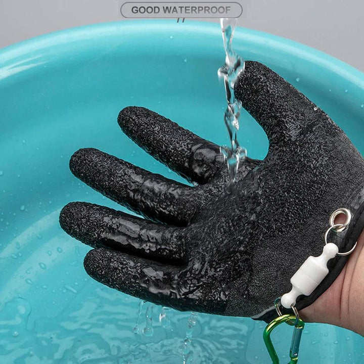 Angler wearing full finger fishing gloves with magnet release, demonstrating anti-slip feature