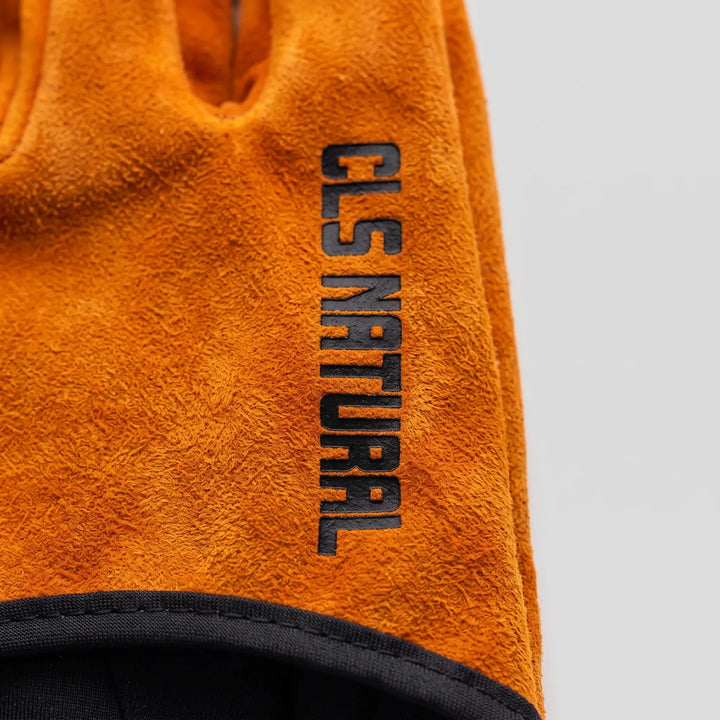 High-performance heat-resistant outdoor gloves, ideal for BBQ, grilling, camping, and safely handling hot items.