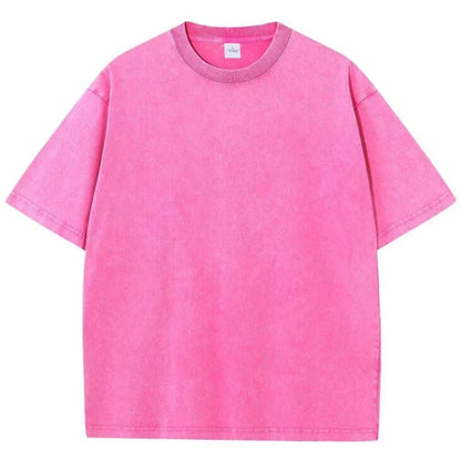 Everyday comfort in this relaxed fit, heavyweight unisex t-shirt with a cool retro vintage look & garment dye.