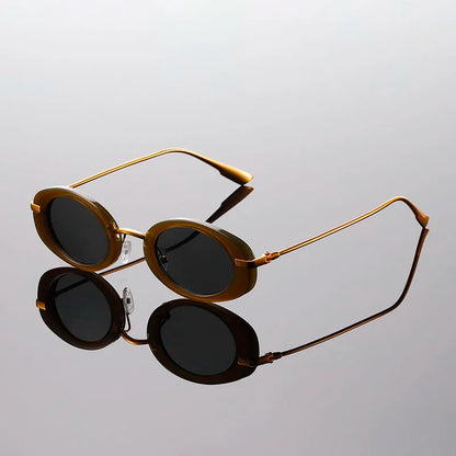 Modern unisex shield sunglasses, perfect for fashion and eye protection. Features UV400 lenses.