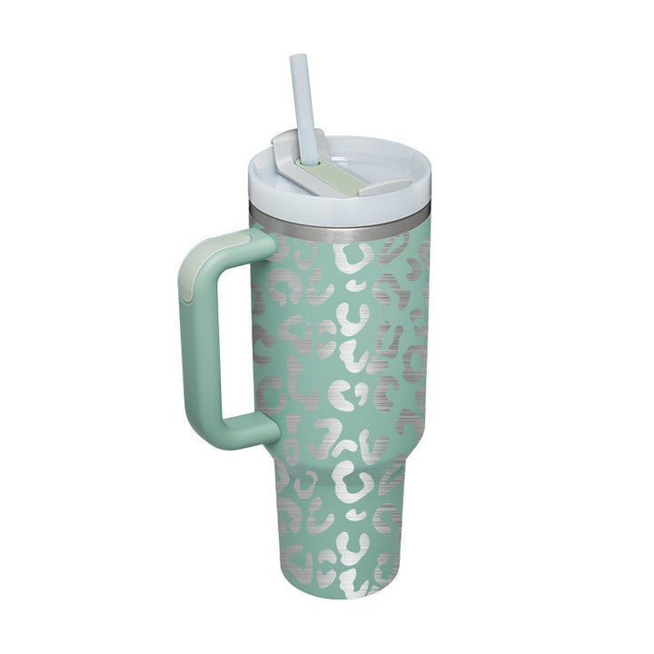 Large capacity insulated tea mug, with an easy-grip handle & a reusable straw for convenience.