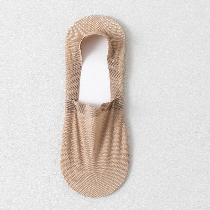 Discreet invisible no-show socks for unisex use, featuring anti-slip technology for secure fit.