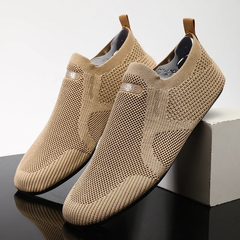 Men's lightweight knit slip-on shoes, breathable and comfortable, perfect for a casual barefoot walking experience.