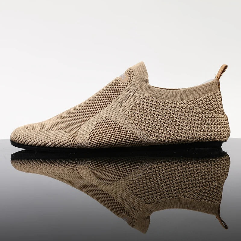 Unisex casual footwear: knit slip-on barefoot shoes, highlighting their lightweight and breathable design.