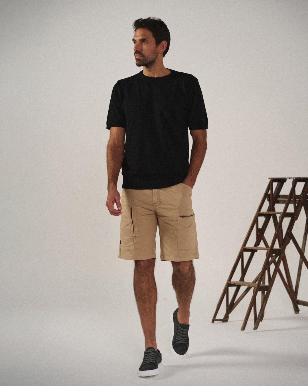 A pair of lightweight, breathable unisex knit slip-on shoes, ideal for casual and active barefoot comfort.