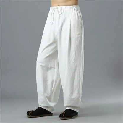 Close-up of deep pocket on unisex Kodama baggy pants, combining practicality with relaxed, trendy style.