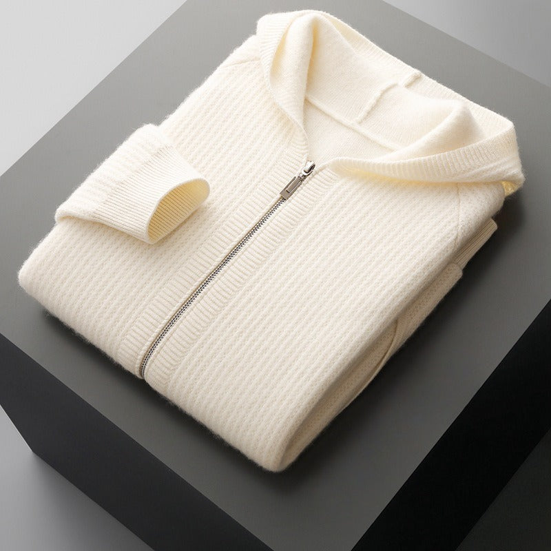 Comfortable Lanca full zip hoodie for men and women, ideal for daily wear and relaxed moments.
