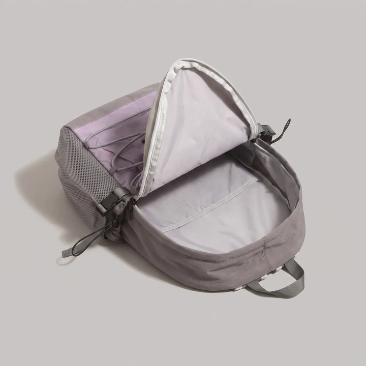 Versatile lightweight travel backpack, ideal for hiking, camping, & daily commute.