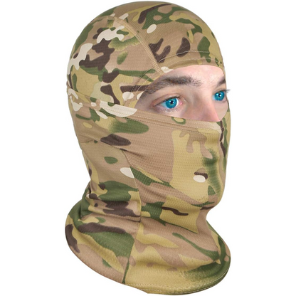 Unisex lightweight face mask, offering UV protection & warmth for any outdoor enthusiast in cold weather.