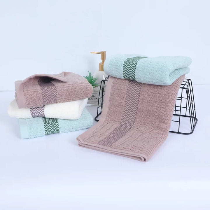 Highly absorbent quick-dry cotton face towel, plush & soft for a refreshing, post-wash feel.