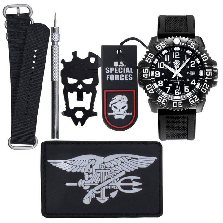 Close-up of unisex waterproof tactical watch, ideal for outdoor adventure and everyday carry