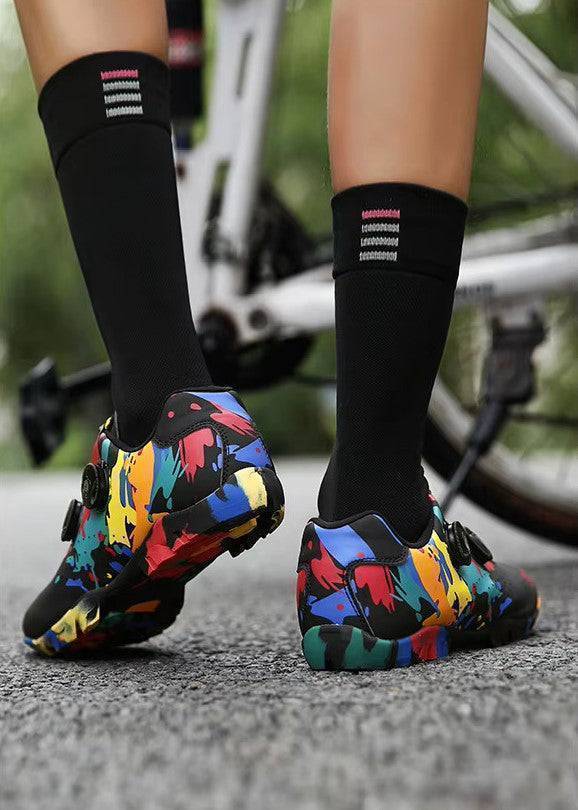Unisex road cycling and MTB shoes with advanced flat pedal grip technology, black design
