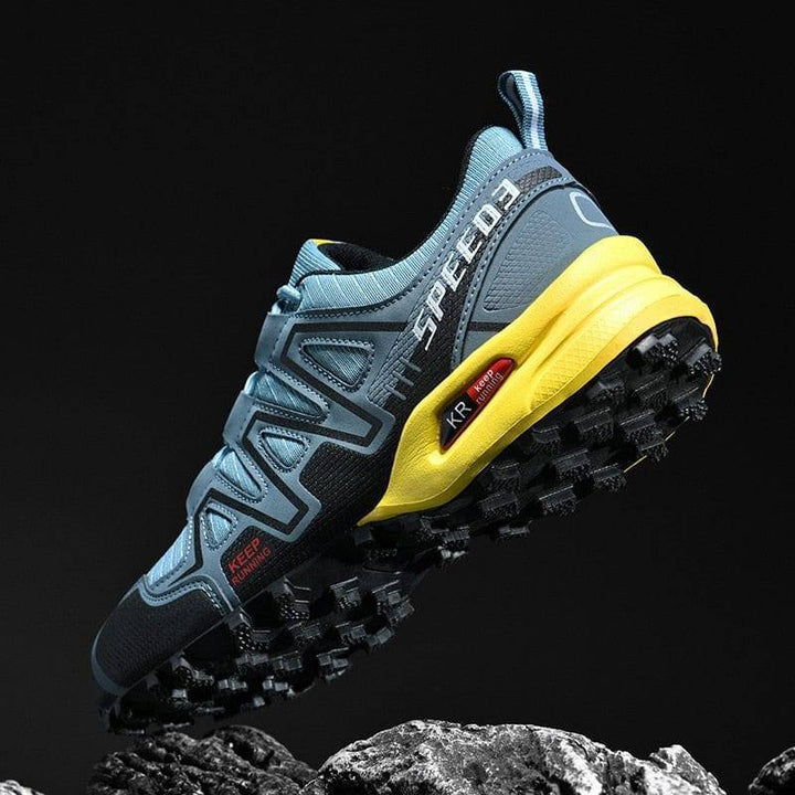 Lace-up athletic shoes, unisex design, perfect for hiking, trail running & cycling adventures.