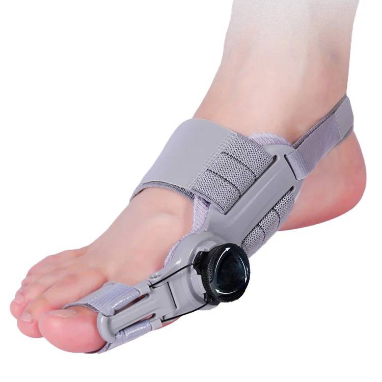 Orthopedic bunion corrector for effective foot alignment & non-surgical bunion pain relief. Day/night comfort.