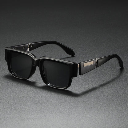 Stylish unisex oversized square sunglasses featuring advanced UV400 protection for comprehensive eye safety & fashion.