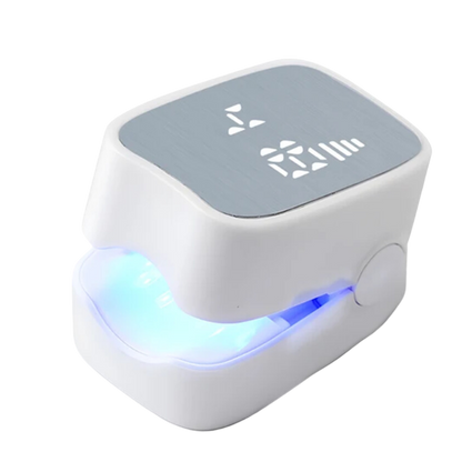 Unisex painless laser device for fungal nail treatment. Achieve healthy nails at home with this portable solution.