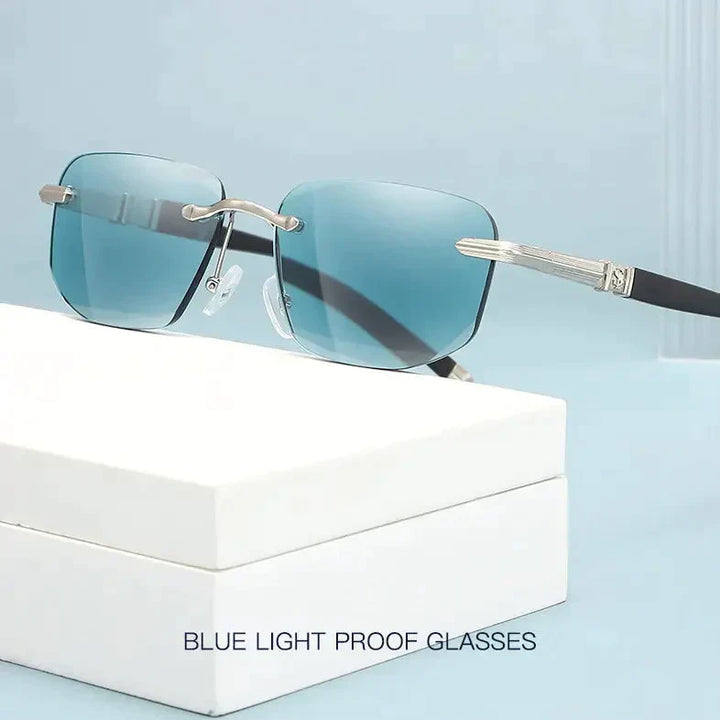 Unisex photochromic reading glasses: Adaptive anti-blue light eyewear, perfect for indoor & outdoor vision.