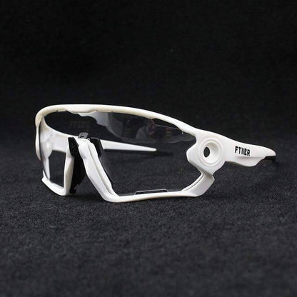 Unisex outdoor sports sunglasses, photochromic and UV400 protected for ultimate clarity