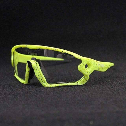 Photochromic sunglasses with full UV400 protection, unisex design for outdoor sports
