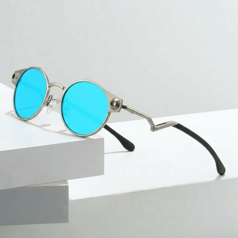 Unisex activewear sunglasses with glare-reducing polarized lenses, perfect for outdoor sports.