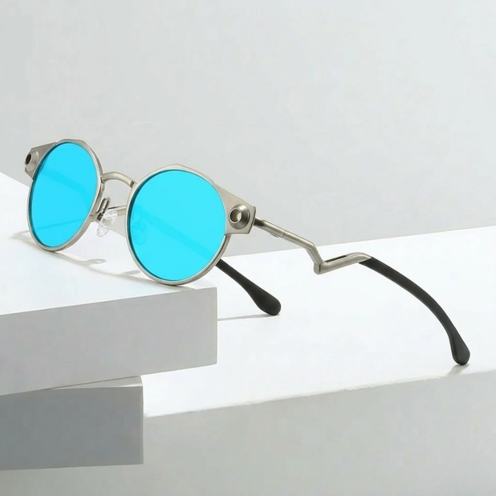 Unisex activewear sunglasses with glare-reducing polarized lenses, perfect for outdoor sports.