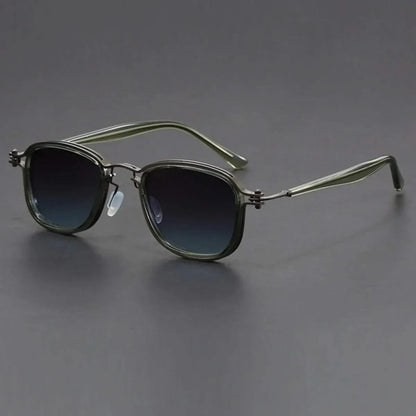 Lightweight unisex eyewear with polarized lenses and UV protection, designed for comfortable, everyday use.