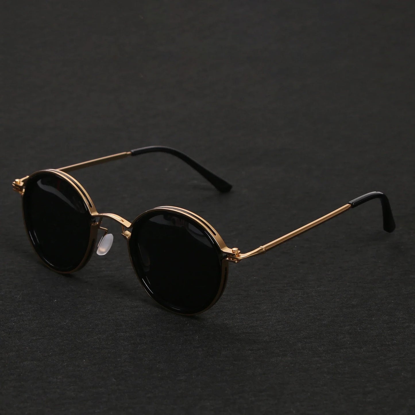 Unisex polarized UV protection sunglasses, stylish everyday eyewear for glare reduction & fashion.