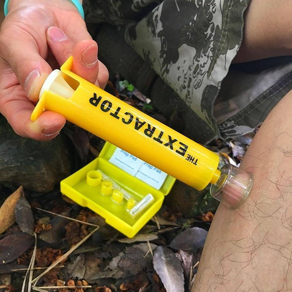 Unisex portable venom extractor pump kit for emergency first aid and bite relief, ideal for outdoor survival and camping.