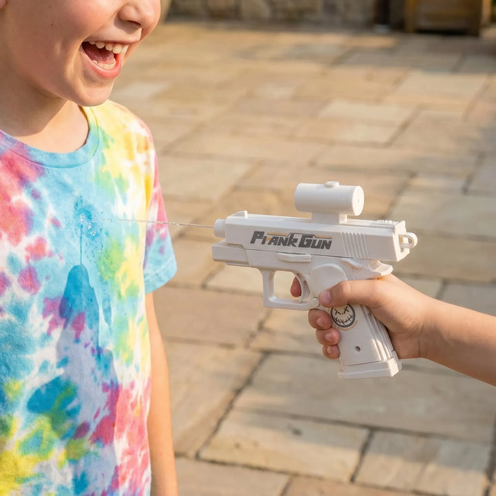 Summer squirt gun set for beach & pool fun. Prank water toy for kids' outdoor games & parties. Unisex design.