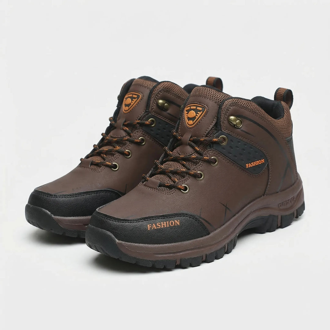 Water-repellent, breathable retro ankle boots. Unisex design for challenging hiking trails & work.