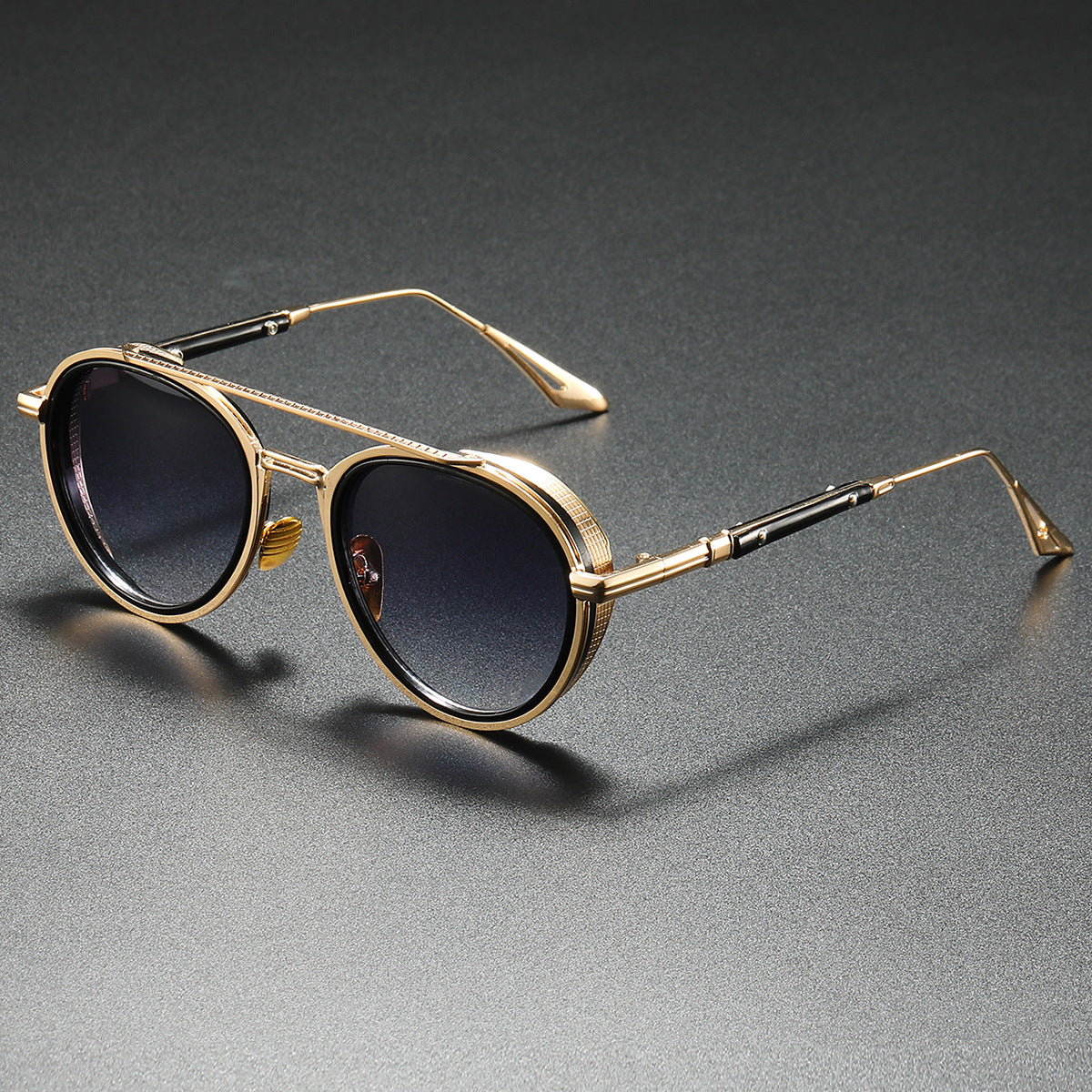 Stylish unisex vintage sunglasses with gold frames & gradient lenses. Luxe retro eyewear offering full UV protection.