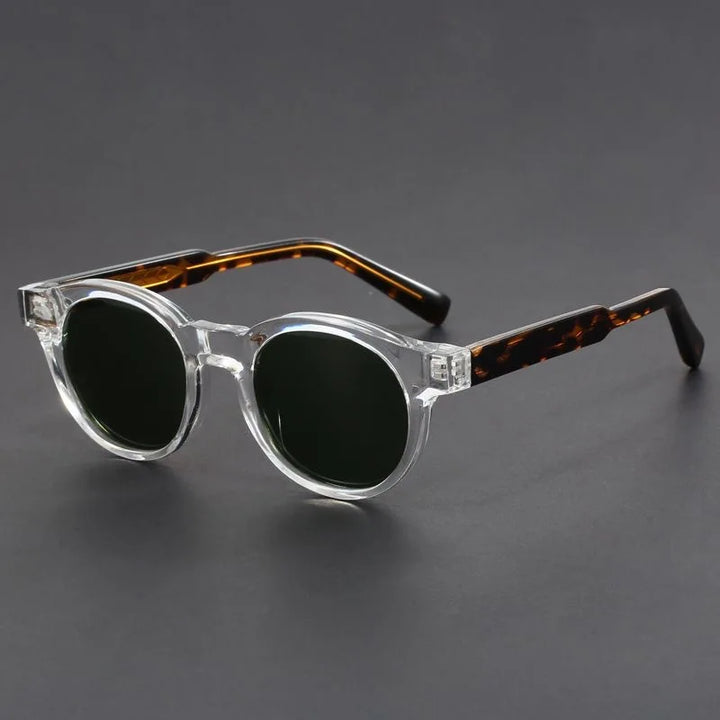Fashionable unisex retro round sunglasses. Classic eyewear for a stylish summer look.