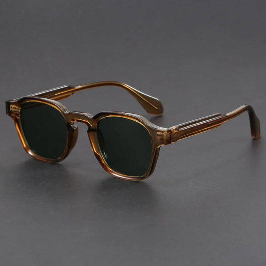 Unisex retro square sunglasses for a classic style, offering vintage eyewear fashion with UV protection.