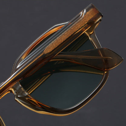 Grey unisex retro square sunglasses, durable anti-glare shades for a sophisticated classic vintage style.