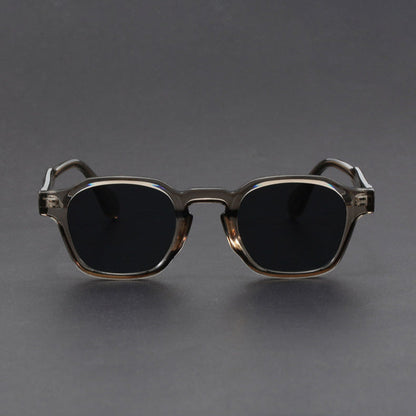 Stylish unisex retro square sunglasses with UV protection for eye safety & a classic vintage look.