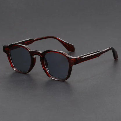 Unisex retro square sunglasses with anti-glare lenses, perfect for a classic & comfortable vintage style.