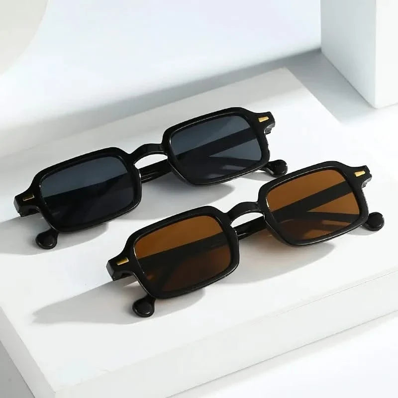 Unisex retro square sunglasses, stylish eyewear for fashion-forward individuals. Anti-glare & lightweight.