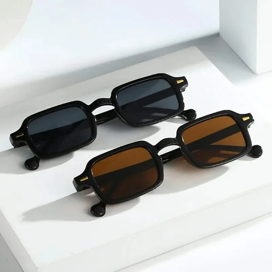 Unisex retro square sunglasses, stylish eyewear for fashion-forward individuals. Anti-glare & lightweight.