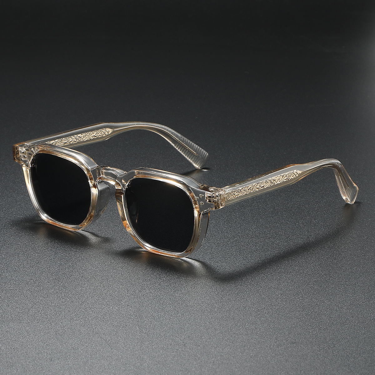 Stylish unisex retro square sunglasses, offering UV400 eye protection. Vintage fashion accessory.