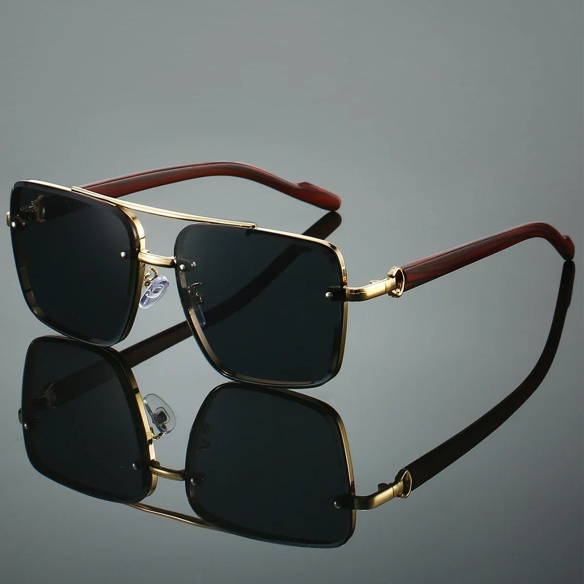 Fashionable unisex retro square sunglasses with unique wood-look arms. Perfect for men & women.