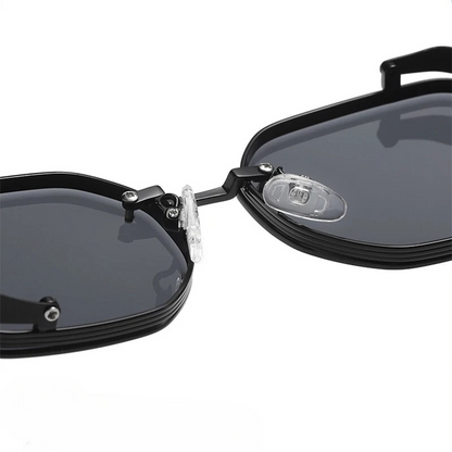 Classic round steampunk sunglasses for men & women, blending retro aesthetics with modern UV protection technology.