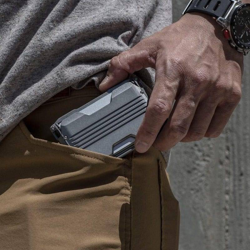 Unisex RFID blocking slim metal card holder wallet, minimalist aluminum design