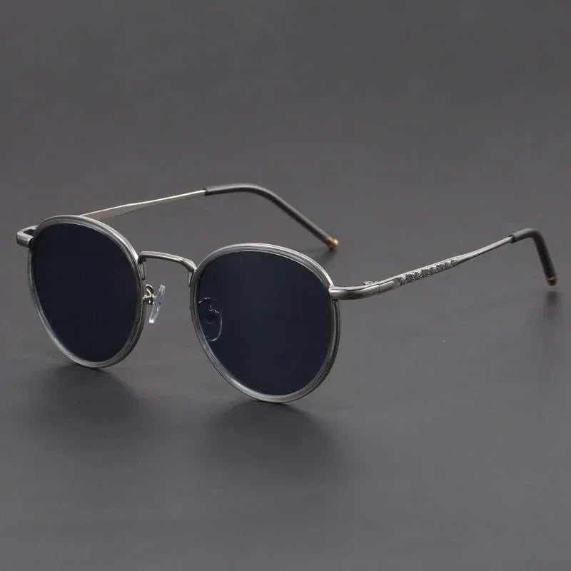 Trendy unisex aviator shades, sleek metal frame for fashion-forward eye protection.