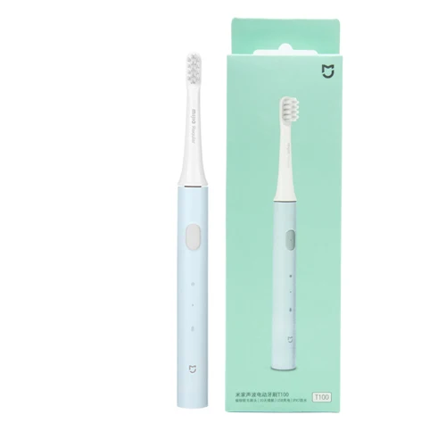 Closeup of sonic vibrations in action, ensuring superior plaque removal & comprehensive oral hygiene.