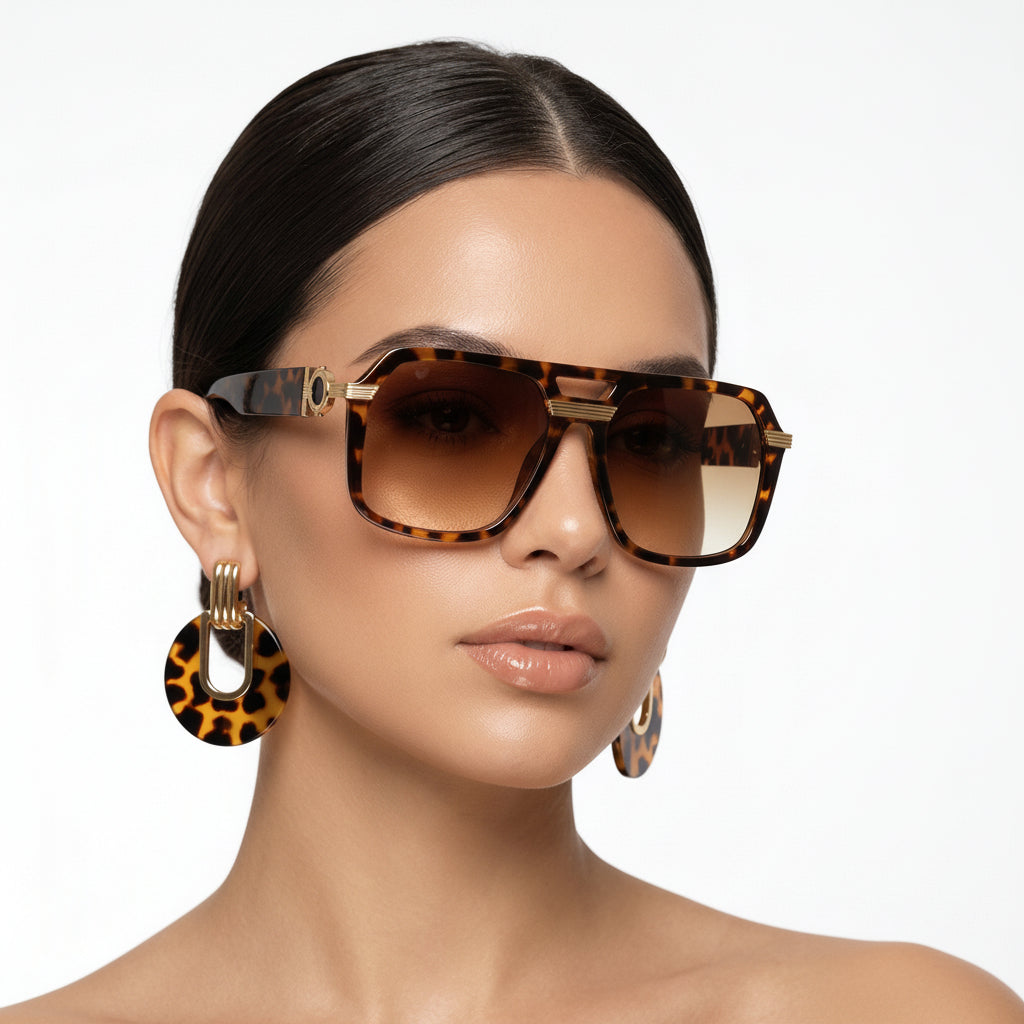 Unisex square frame fashion sunglasses with UV400 protection, stylish and modern shades.