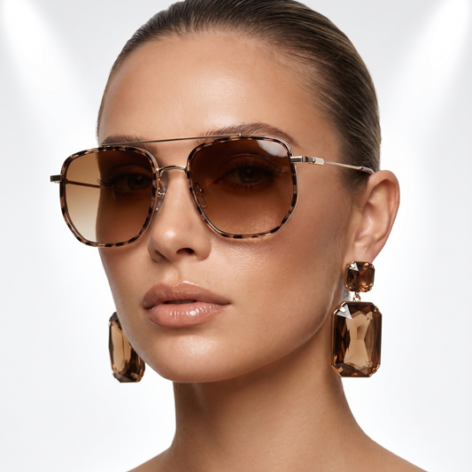 Unisex square frame sunglasses with anti-glare & UV protection lenses, modern style.