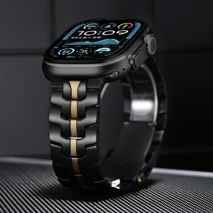 Durable quick-release stainless steel Apple Watch band, easy to fit all Series.