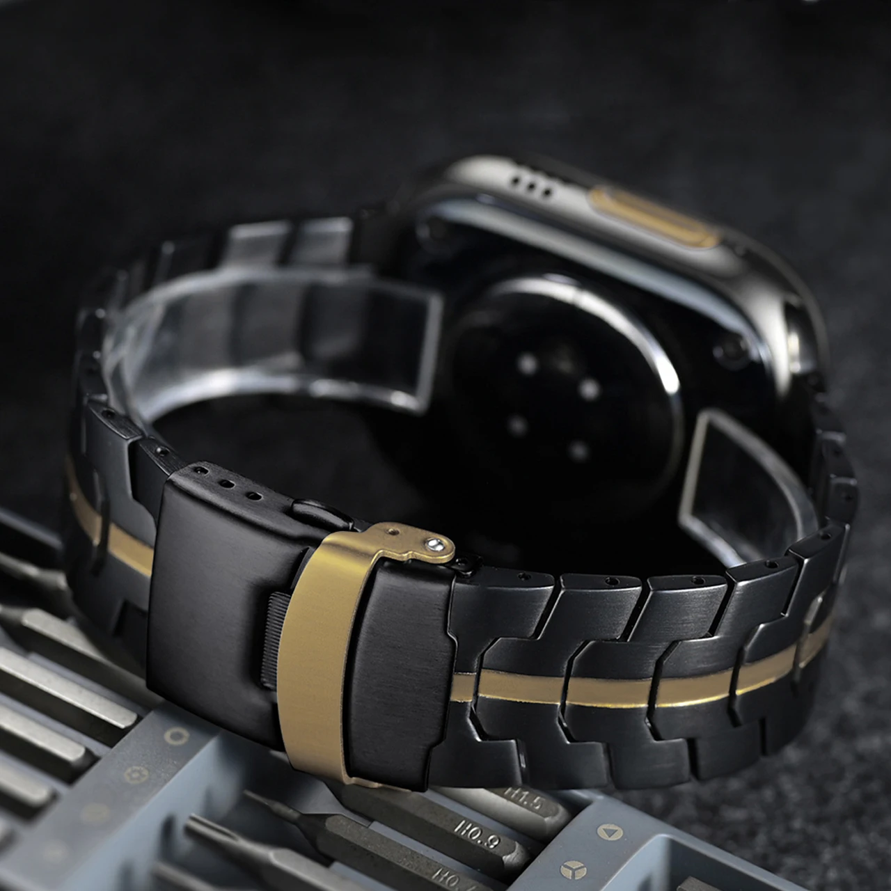 Modern stainless steel Apple Watch band, custom fit metal strap for men & women.