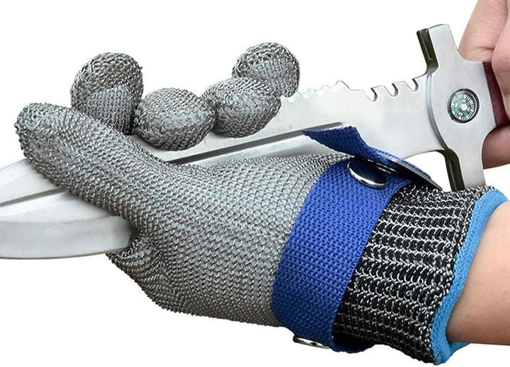 Versatile unisex cut-resistant gloves, stainless steel for kitchen, industrial, & DIY hand protection.