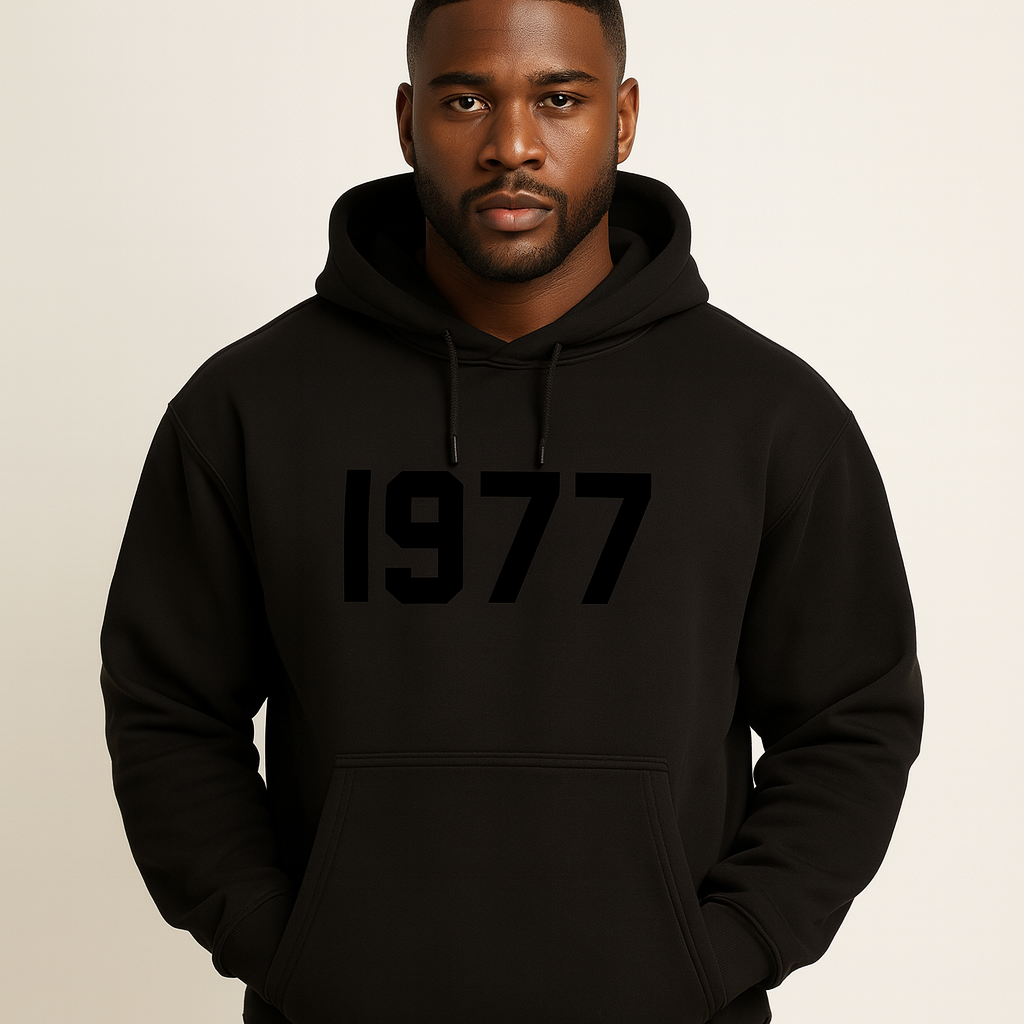 Chase raglan sleeve hoodie, unisex, with an iconic 1977 retro print for urban fashion.
